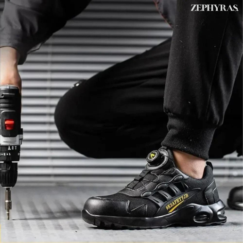 Schwarzer Sicherheitsschuh mit Stahlkappe, rutschfest, robust, ideal für Bauarbeiten.