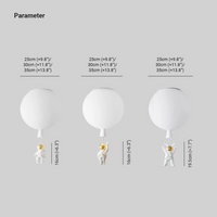 Drei weiße Ballon-Wandleuchten mit Astronauten-Design, verschiedene Größen, modernes Dekor.