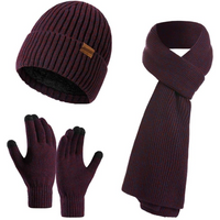 Dunkelrote Wintermütze, Schal und Handschuhe Set aus Strick für Damen und Herren.