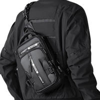 Schwarze Umhängetasche für Herren, wasserdicht, modisch, ideal für Reisen und Alltag.