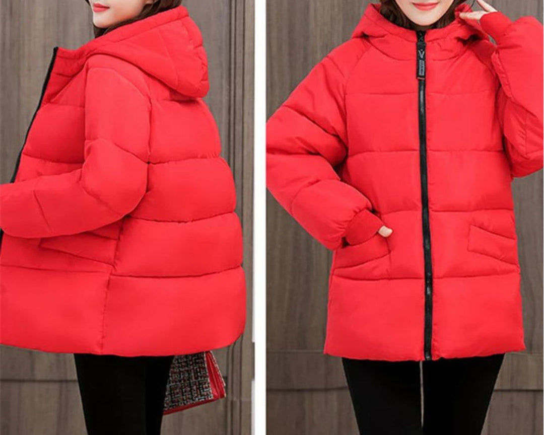 Rote Damen-Daunenjacke mit Kapuze, Reißverschluss, warm, modisch, Winterbekleidung.