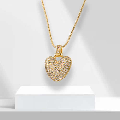 Goldene Herz-Halskette mit Diamanten, elegantes Schmuckstück, luxuriöses Design, Geschenkidee.