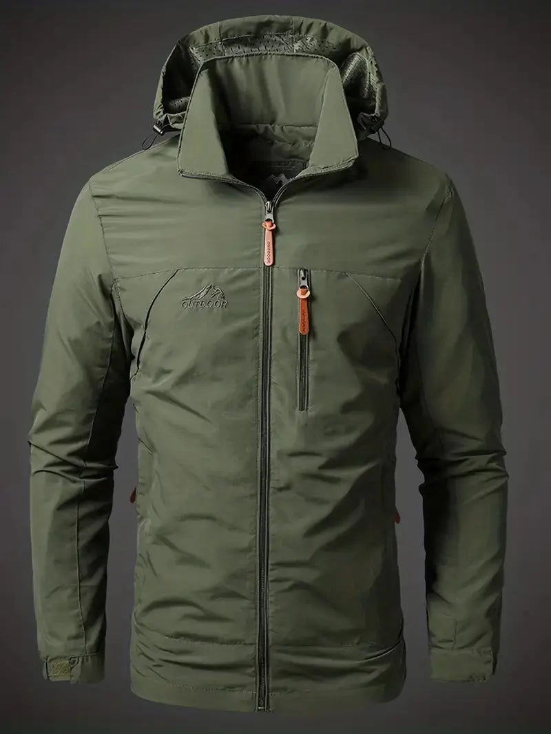 Grüne Outdoor-Jacke, wasserdicht, winddicht, mit Kapuze, Reißverschluss, Herrenmode.