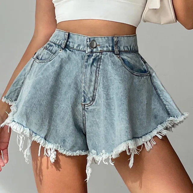 Sommerliche Denim-Shorts mit weitem Bein – Nina