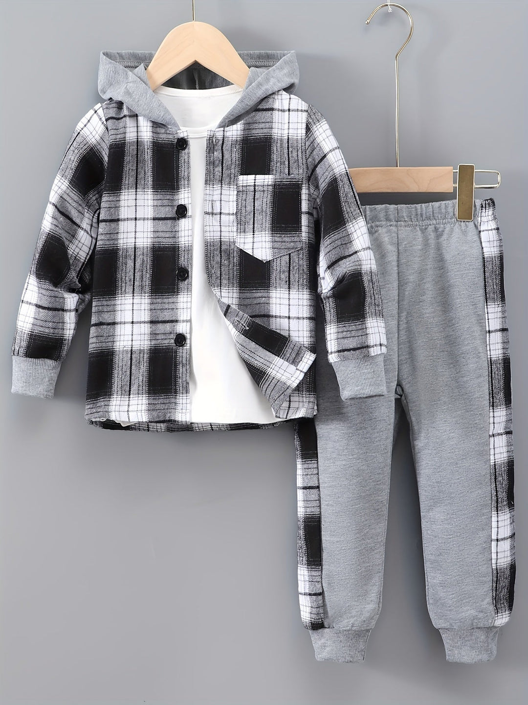 2-teiliges Jungen-Set Jordy mit kariertem Herbst-Hoodie und Jogginghose