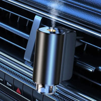 Schwarzer Auto-Aromatherapie-Diffusor, montiert, mit Dampf, für frischen Duft im Fahrzeug.