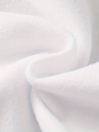 Weiße, weiche Baumwollstoffstruktur, Nahaufnahme, ideal für Kleidung und Heimtextilien.