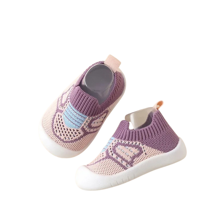 Lila Babyschuhe, rutschfest, atmungsaktiv, Strickmaterial, ideal für Kleinkinder.
