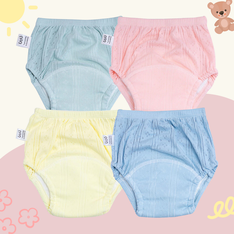 Vier bunte Baby-Unterhosen aus Baumwolle in Pastellfarben: grün, rosa, gelb, blau.