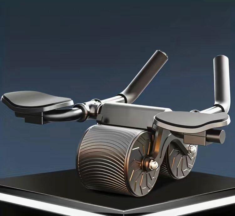 Schwarzes Bauchmuskeltrainer-Rad mit Griffen, Fitnessgerät für Core-Training.