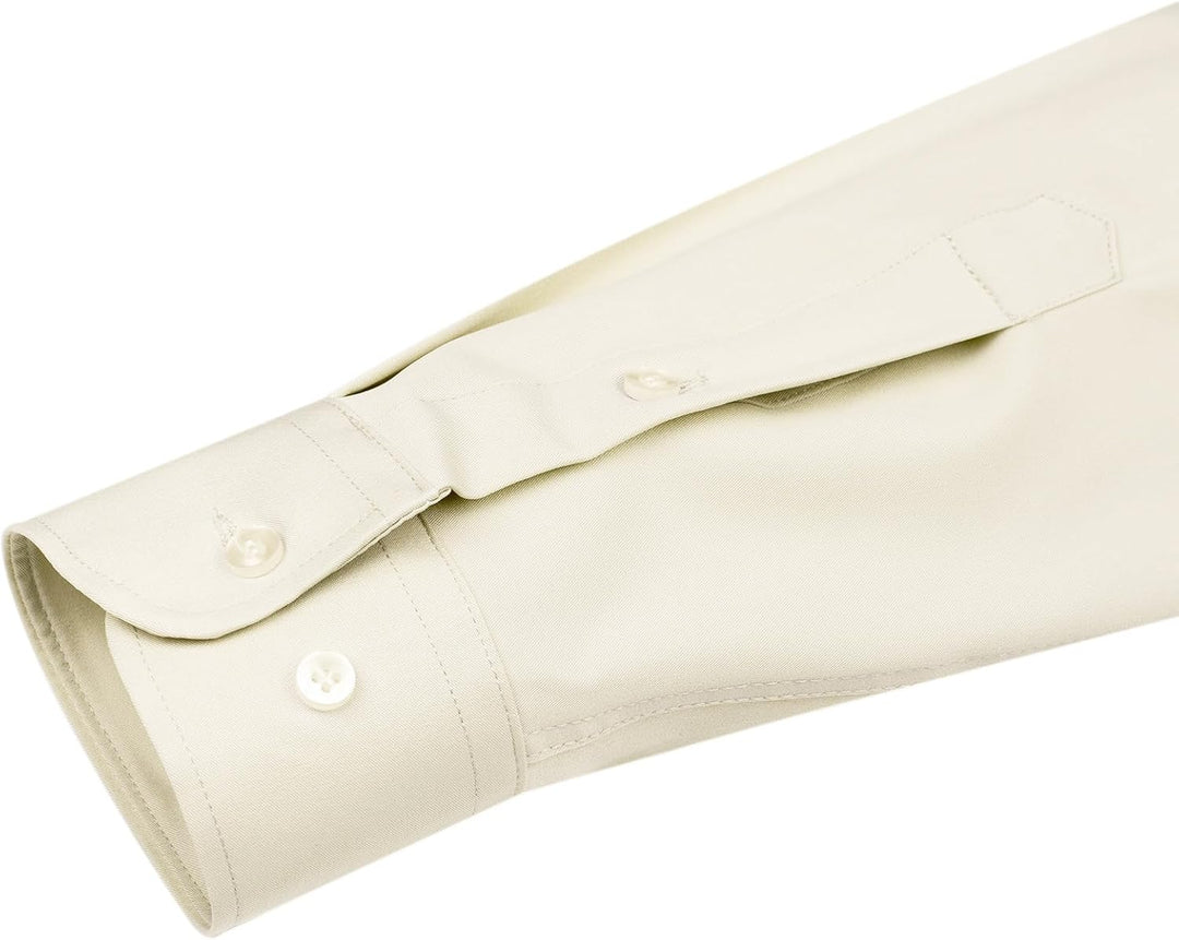 Beiges Herrenhemd, langärmlig, Baumwolle, Knopfleiste, elegantes Design.