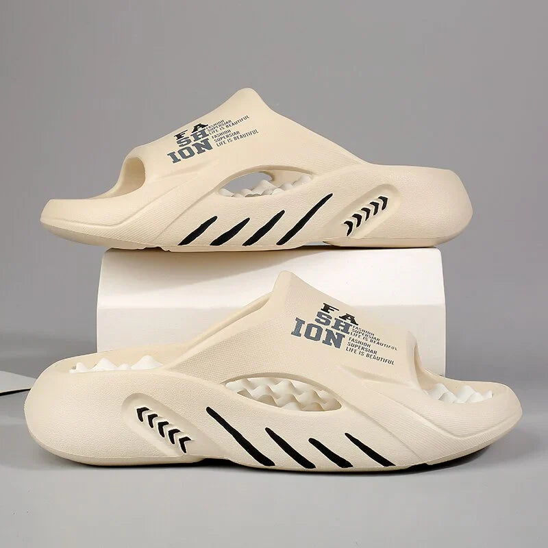 Beige Sandalen mit Schriftzug, rutschfeste Sohle, modisch, bequem, Unisex-Sommerschuhe.