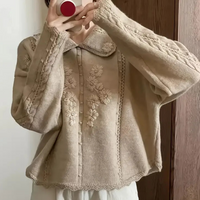 Beige Strickpullover mit Blumenstickerei, Damenmode, Langarm, Vintage-Stil, Herbstkleidung.