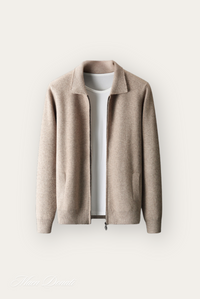 Beige Herren-Strickjacke aus Wolle, Reißverschluss, elegantes Design, Herbstmode.
