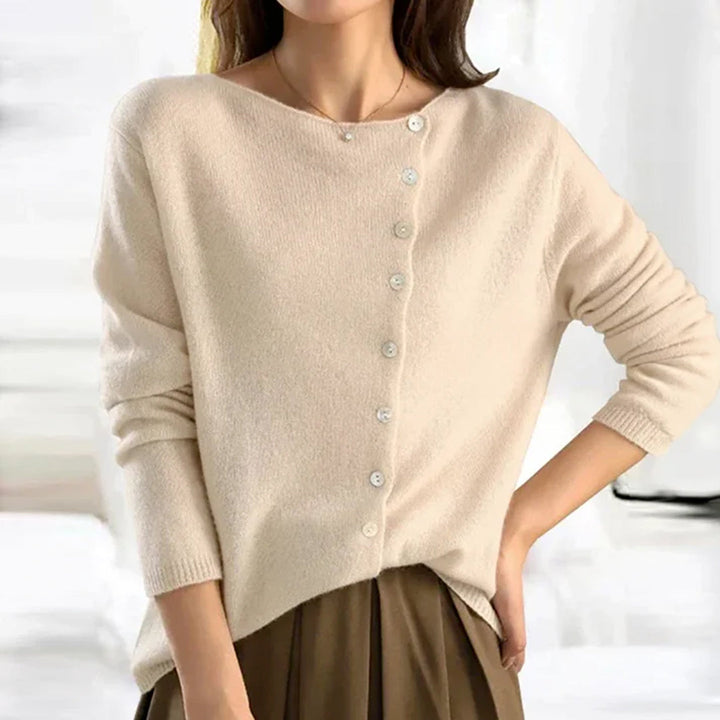 Damenpullover beige, Knopfleiste, Langarm, weiches Material, modisch, elegant, Herbstmode.