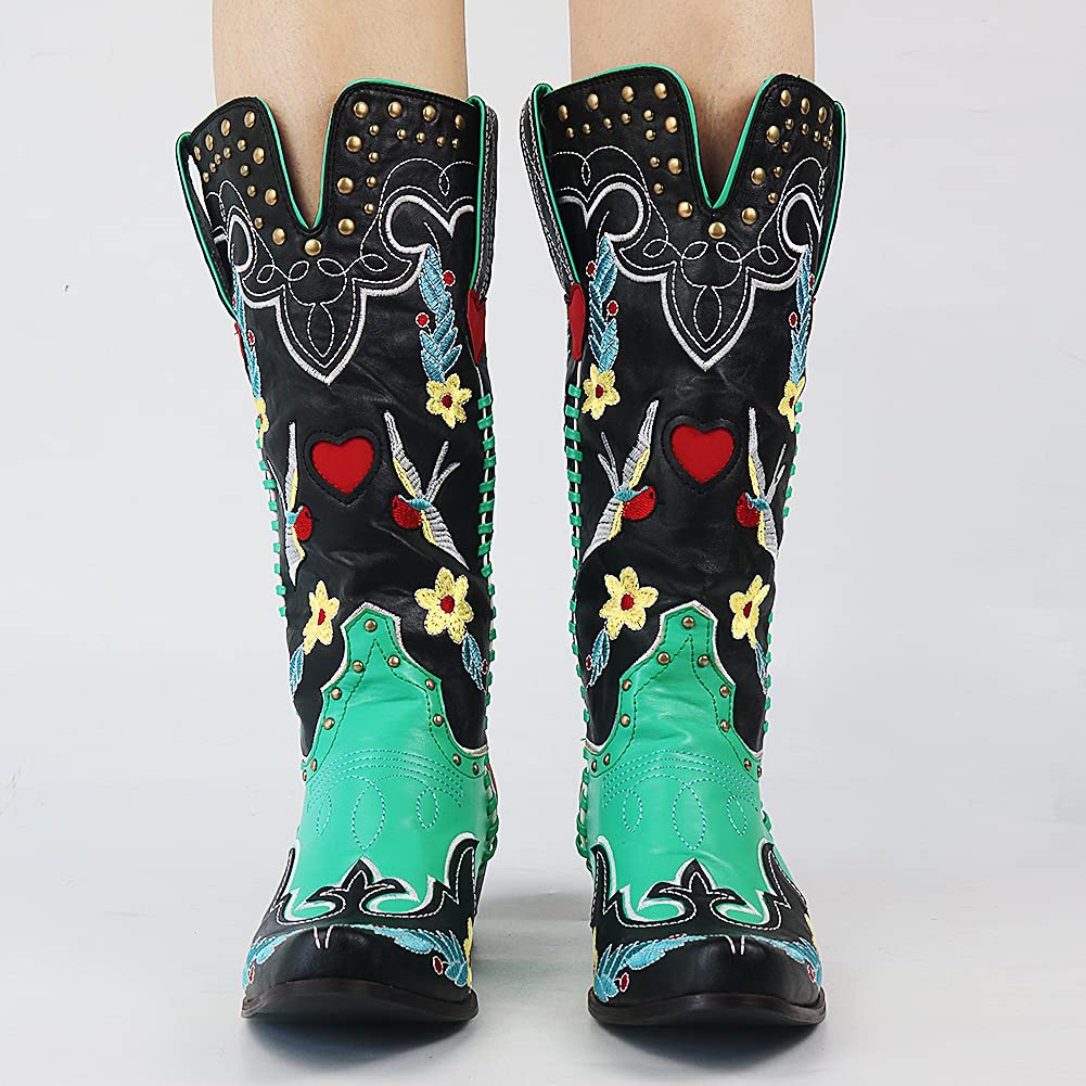 Bunte Cowboystiefel mit Blumenmuster, Herzdesign und Nieten, Damenmode, Leder, Westernstil.