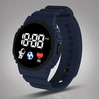Blaue Smartwatch mit digitaler Anzeige, Herzfrequenzmesser, Fußball-Symbol, Kinderuhr.