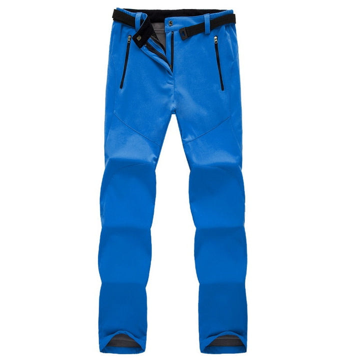 Blaue wasserdichte Outdoor-Hose mit Reißverschlusstaschen und Gürtel für Herren.