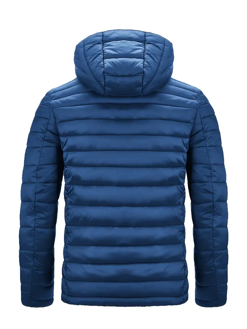 Blaue Daunenjacke mit Kapuze, gesteppte Winterjacke, Herrenmode, warm und wasserabweisend.
