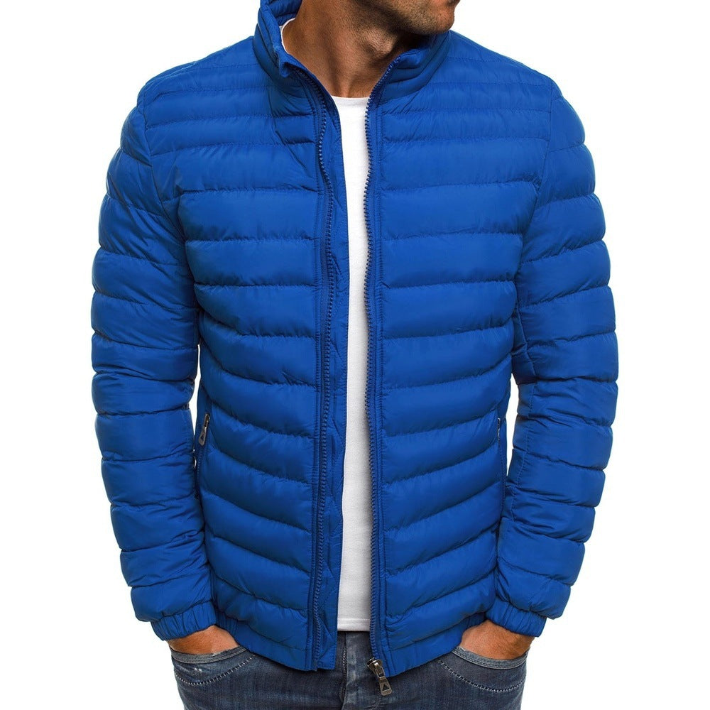 Blauer Herren-Daunenjacke, Steppdesign, Reißverschluss, modisch, warm, Winterbekleidung.