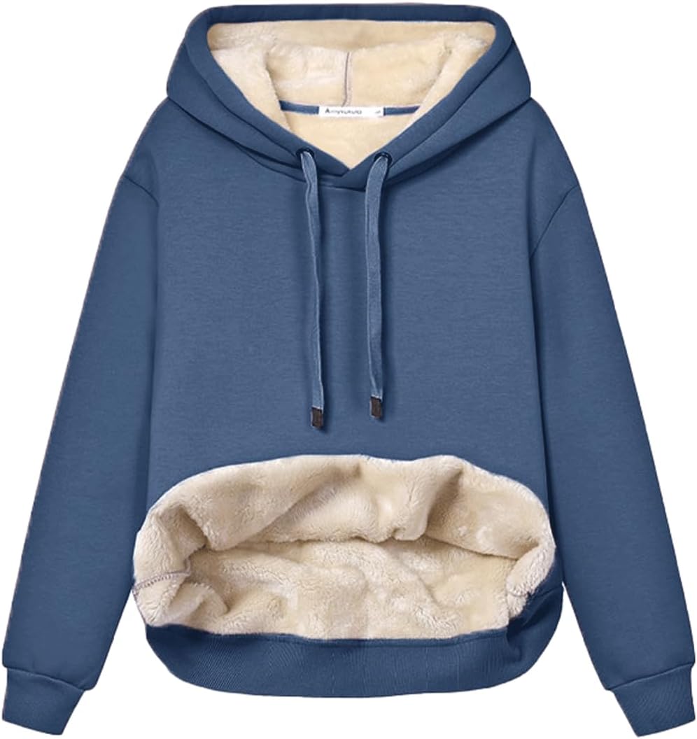 Blauer Kapuzenpullover mit Fleecefutter, warm, gemütlich, ideal für Herbst und Winter.