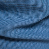 Blauer Stoff mit Waffelstruktur, Nahaufnahme, Textilmaterial, Textur, Bekleidungsdesign.