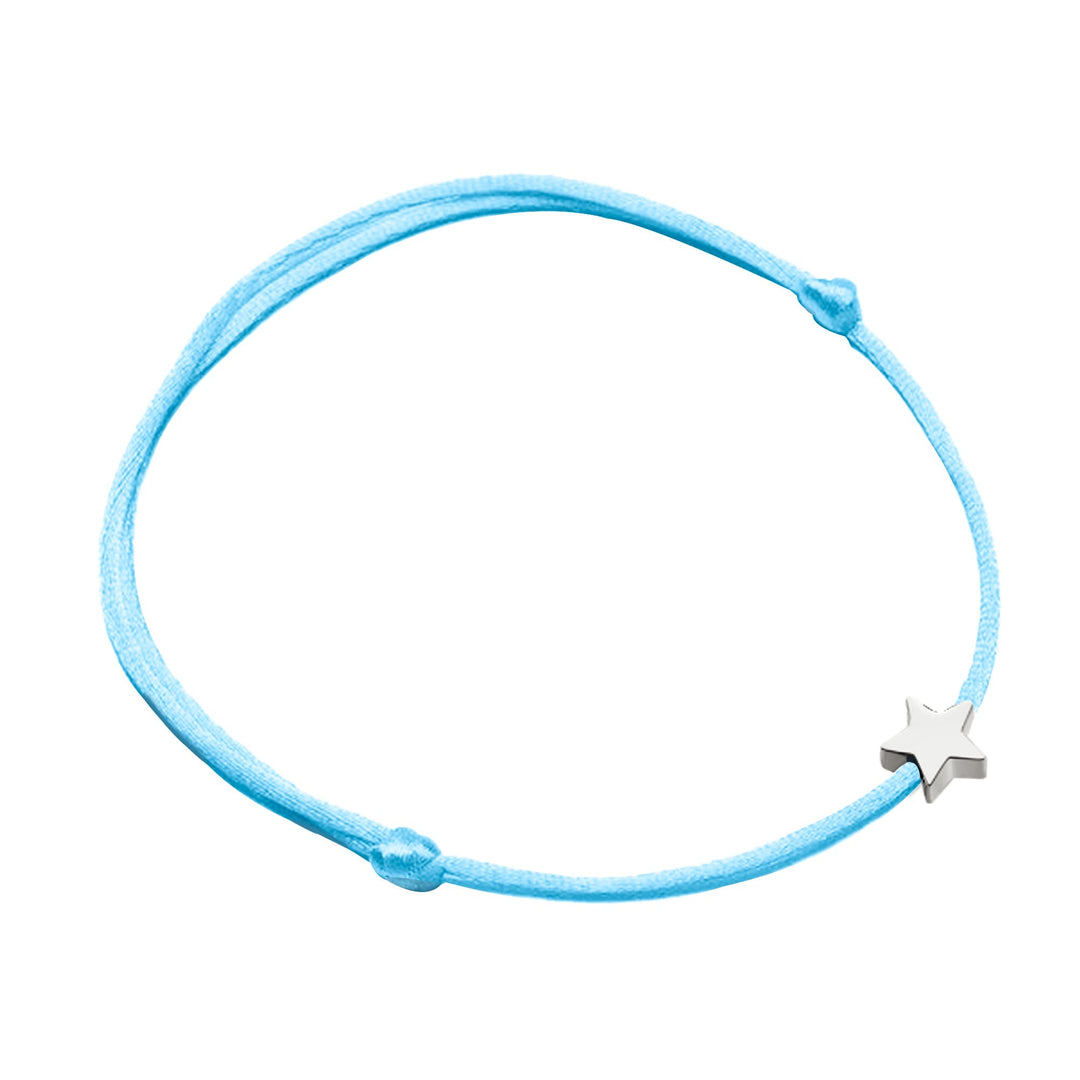 Himmelblaues Armband mit silbernem Sternanhänger, verstellbar, modisches Accessoire.
