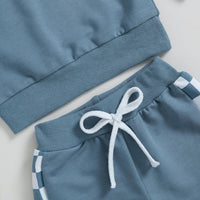 Blauer Kinder-Trainingsanzug mit Kordelzug, gestreifte Details, Baumwolle, bequem, modisch.