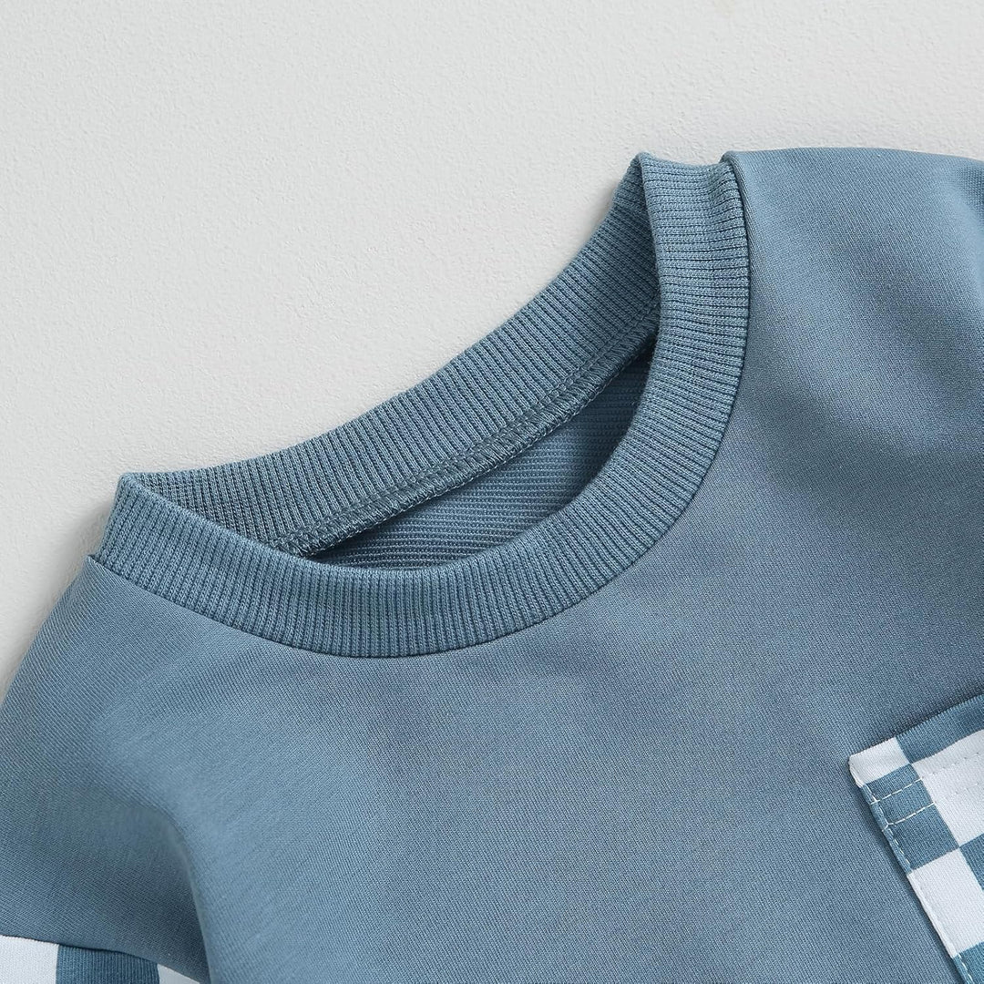 Blaues Kinder-T-Shirt aus Baumwolle mit Rundhalsausschnitt und kariertem Muster.