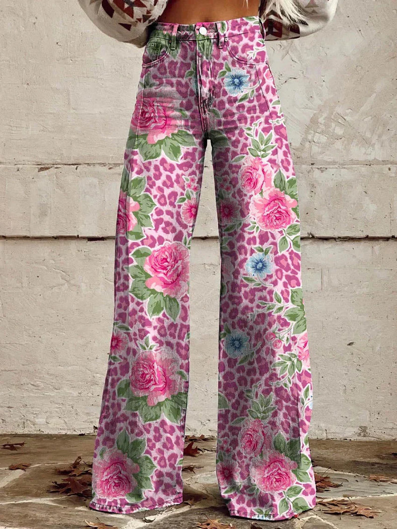 Damenhose mit Blumenmuster, rosa und grün, weites Bein, modisch, lässig, Vintage-Stil.