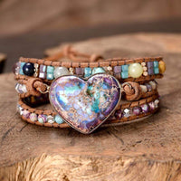 Handgemachtes Boho-Wickelarmband mit Jaspis-Herz, bunte Perlen, Lederband, Damen-Schmuck.