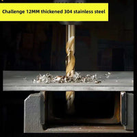 Bohrer durchbohrt 12mm Edelstahlplatte, Metallspäne, robustes Werkzeug, Industrieanwendung.