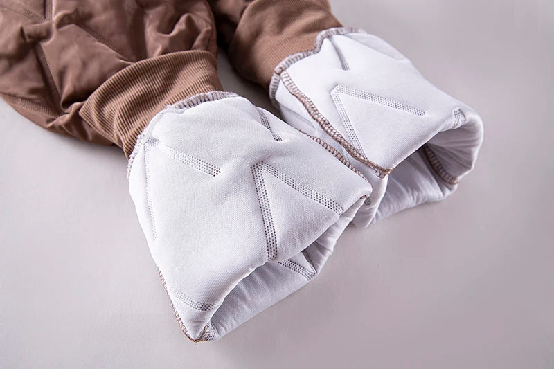 Weiße Baby-Fäustlinge aus Baumwolle, warm, weich, für Neugeborene, Winterkleidung.