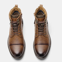 Braune Herren-Lederstiefel mit Schnürung, modisch, robust, ideal für Herbst und Winter.