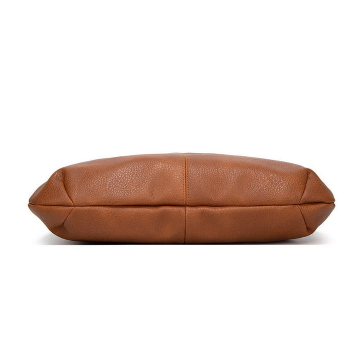 Braune Ledertasche, flach, minimalistisch, hochwertig, stilvoll, Accessoire, Mode, Damen, Herren