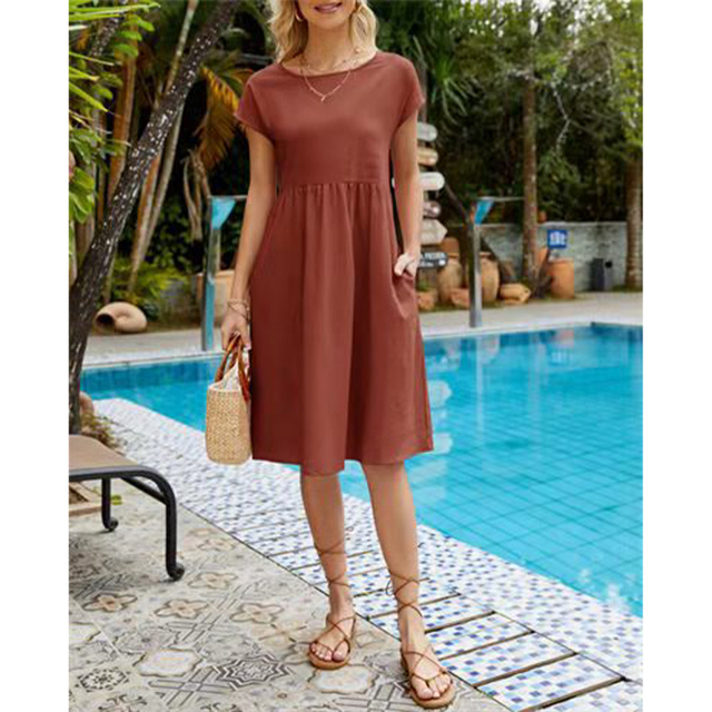 Braunes Sommerkleid Damen, A-Linie, Baumwolle, Leinen, Boho-Stil, am Pool, kurze Ärmel.