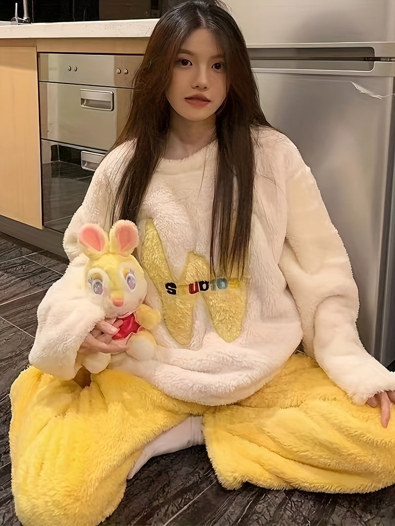 Damen Pyjama Set aus Fleece mit Stickerei & Rundhals für Herbst/Winter – Alissa