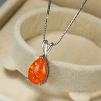 Opal-Anhänger Halskette, Silber, orange, Tropfenform, eleganter Schmuck, Damenaccessoire.