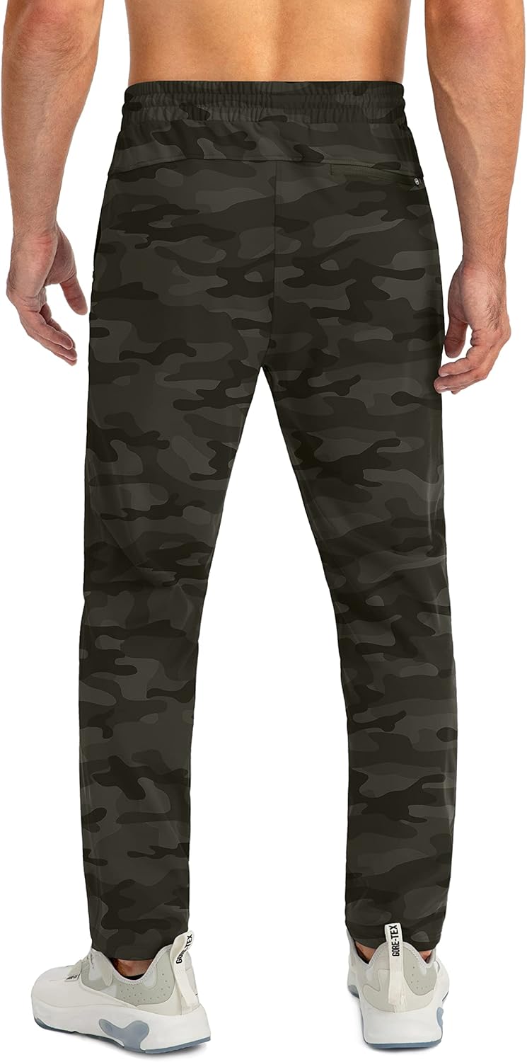 Männer Jogginghose Camouflage, elastisch, atmungsaktiv, ideal für Sport und Freizeit.