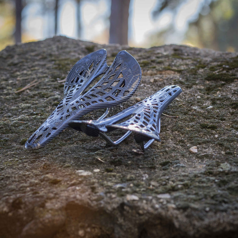 Carbonmax Premium Fahrradsattel, ergonomisch, leicht, schwarz, für Mountainbikes.