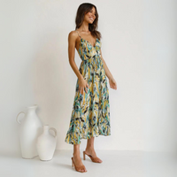 Sommerkleid mit Muster und Rückenfrei-Design – Elora