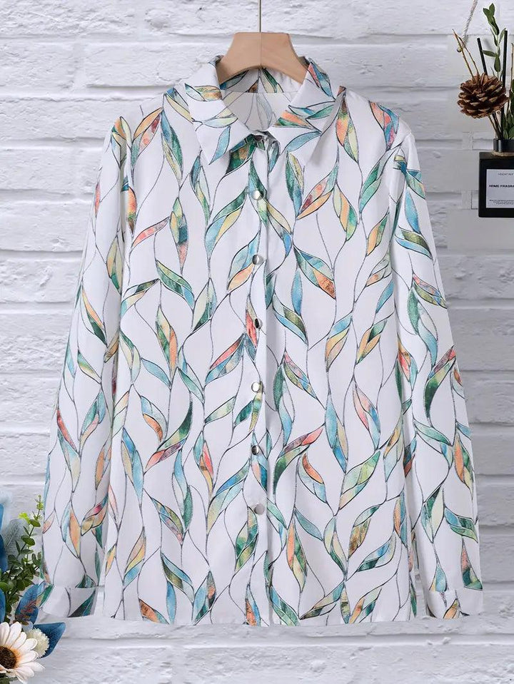 Herbstliche Damenbluse mit abstraktem Muster und Knopfleiste – Marlene