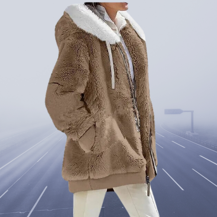 Damen Teddyfelljacke, braun, mit Kapuze, Reißverschluss, warm, modisch, Winterbekleidung.