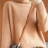 Damen Rollkragenpullover beige, Strick, Herbstmode, warm, elegant, modisch, Freizeitkleidung.