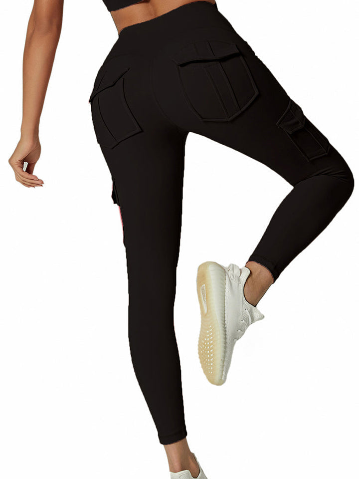Schwarze Damen-Cargoleggings mit Taschen, sportlich, elastisch, bequem, modisch.