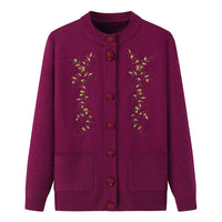 Damen Strickjacke lila, Blumenmuster, Knöpfe, Taschen, Herbstmode, gemütlich, elegant.