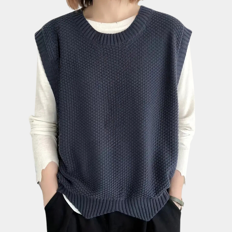 Dunkelblauer Strickpullover ärmellos Damenmode elegant Baumwolle lässig.