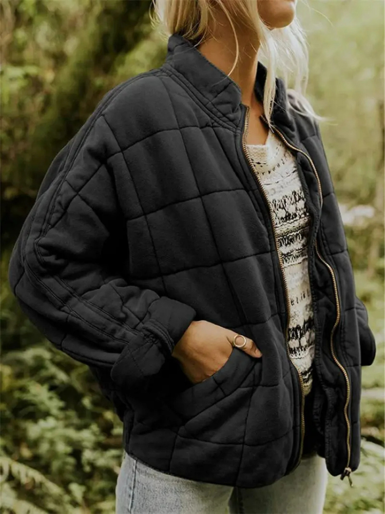 Damen Oversized Übergangsjacke, schwarz, gesteppt, Reißverschluss, lässig, modisch.