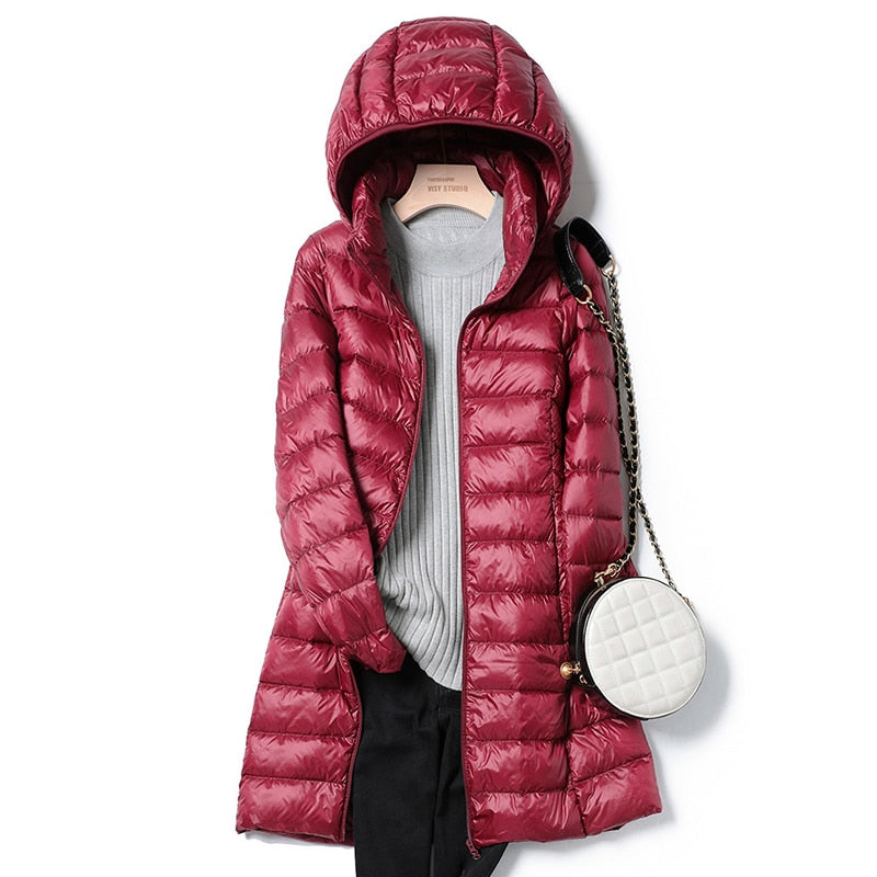 Damen Winterjacke Rot Daunenmantel mit Kapuze, modisch, warm, gesteppte Optik, elegant.