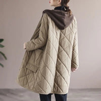 Damen Steppmantel beige, Kapuze, Winterjacke, warm, modisch, lässig, Outdoor-Bekleidung.